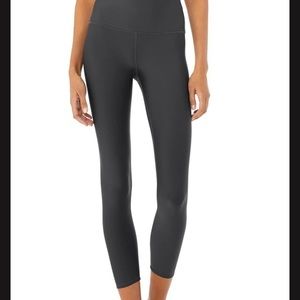 ALO Yoga 7/8 High-Waist Airlift Legging Workout Pants - Anthracite, XXS